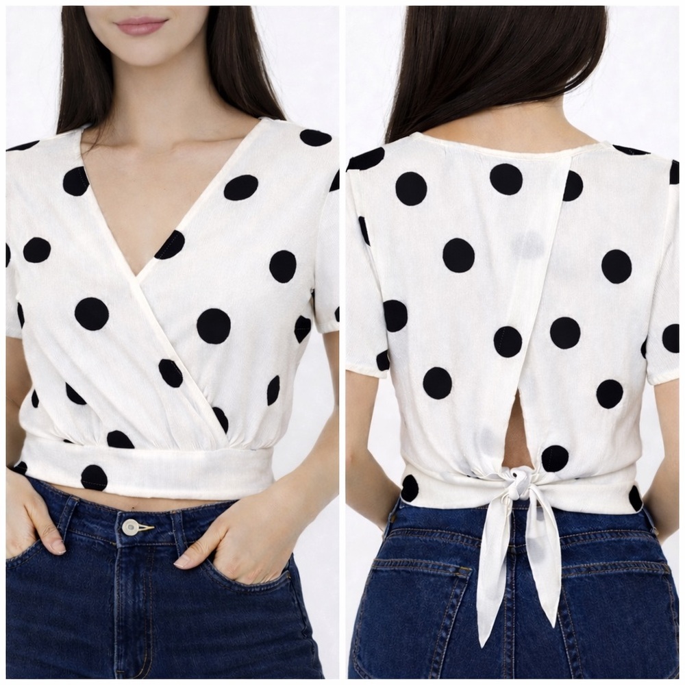 Bershka - Polka Dot Cropped Top Blouse - Black & White - Size: XS